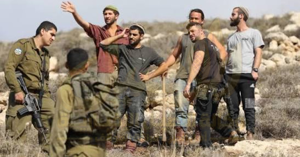 نائب أمريكي يدعو إلى التحرك ضد مستوطنين يحاصرون منازل فلسطينيين في الضفة