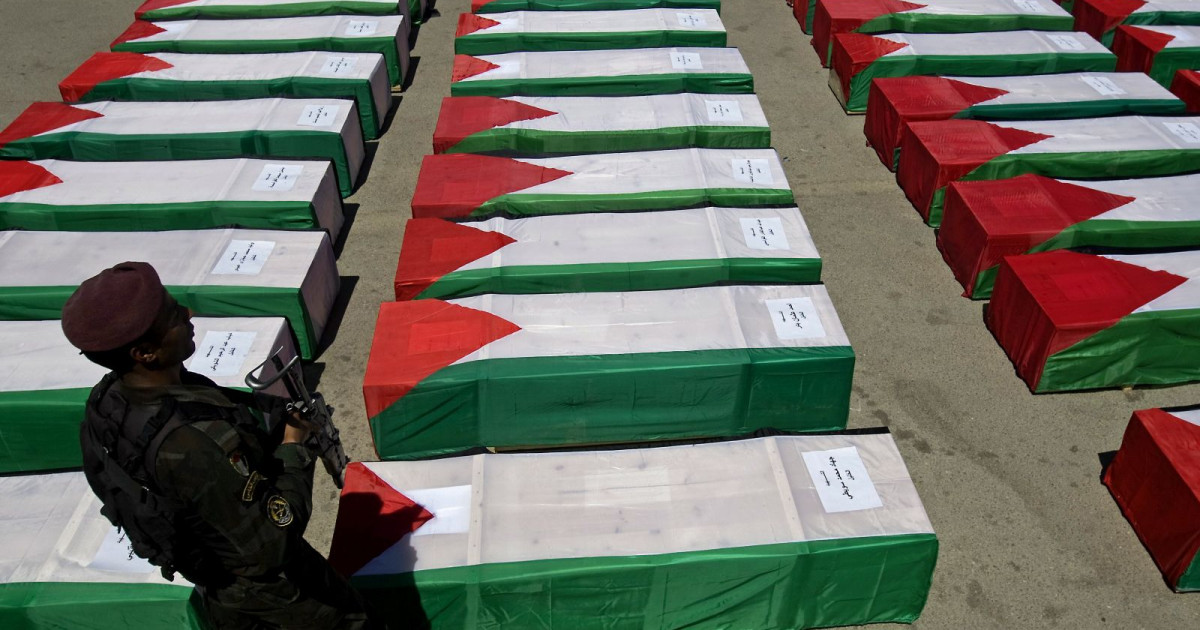 بينهم 81 طفلًا و10 سيدات.. الاحتلال يحتجز جثامين 799 شهيدًا معلوم الهوية