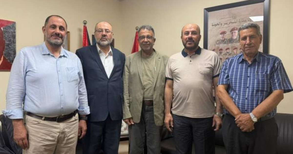 تفاصيل لقاء وفد "حماس" مع الجبهة الشعبية في بيروت