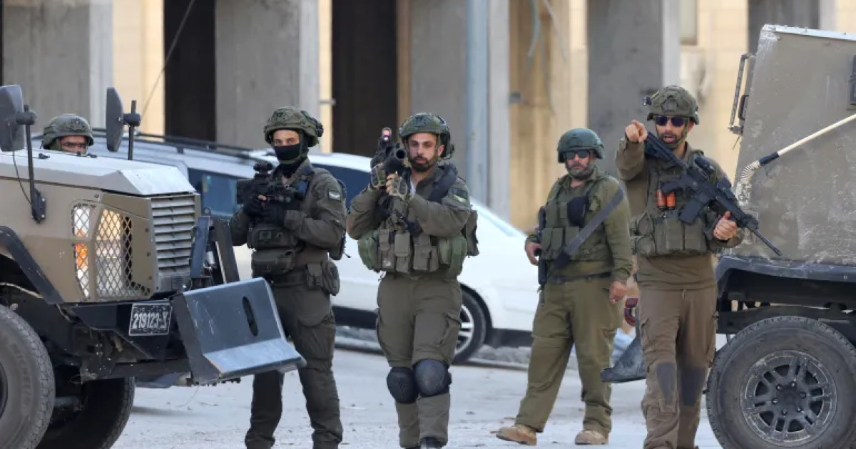 الاحتلال يقتحم ساحتي مدرستين في نابلس ويهدد بإزالة العلم الفلسطيني