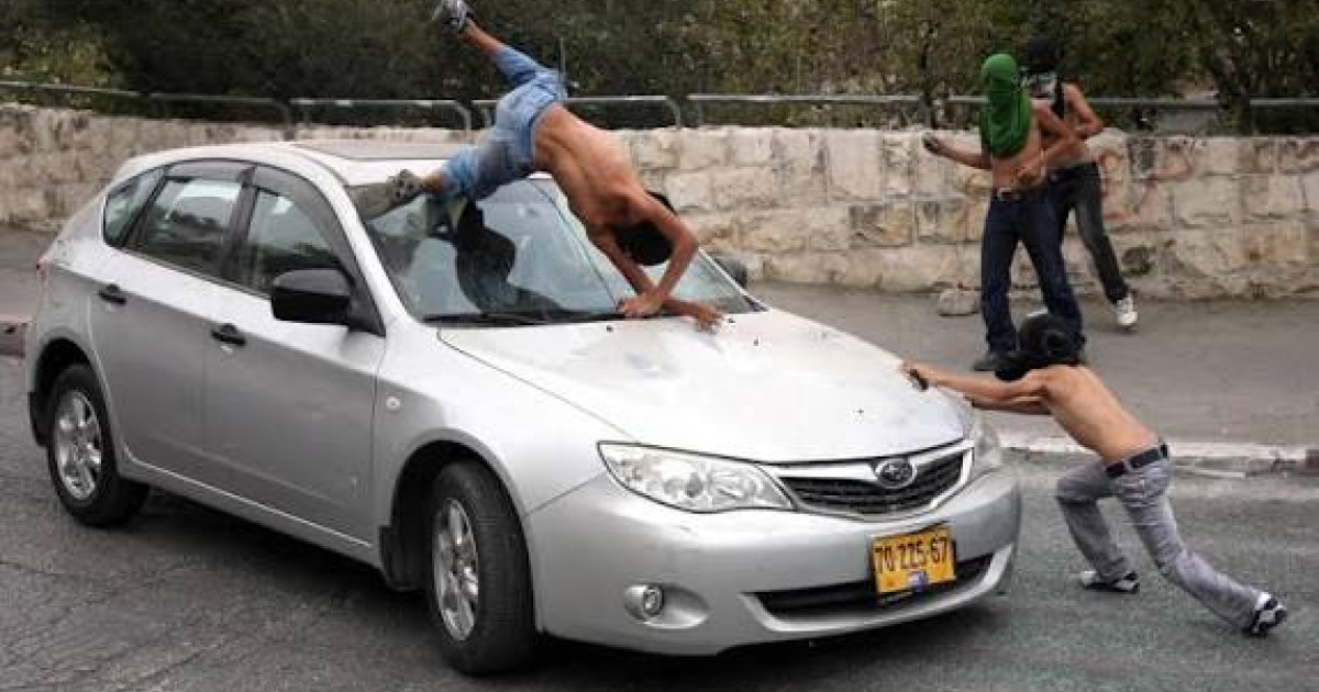 مستعمر يدعس طفلاً جنوب شرق بيت لحم