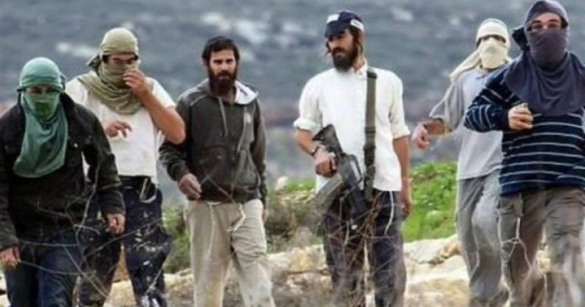 مستوطنون يوسعون بؤرة استيطانية شرق القدس