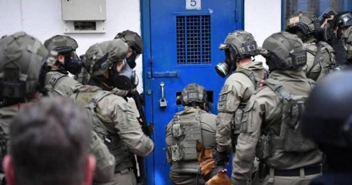 إصابة أسيرين خلال اقتحام وحدات القمع لسجن "جانوت"