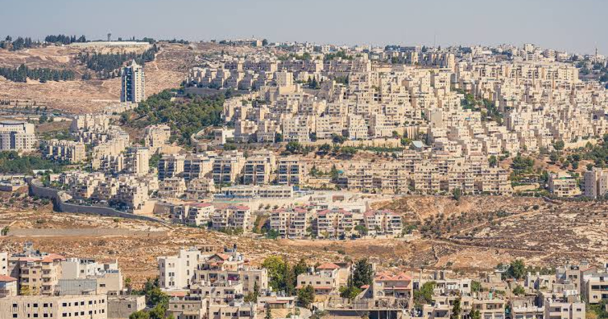 تقرير: «الخط الأزرق» أداة إسرائيلية للاستيلاء على أراضٍ فلسطينية وتوسيع الاستيطان