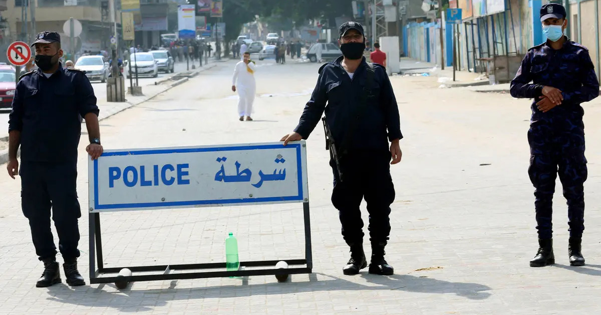الشرطة توقف مشتبهًا بهِ بإطلاق النار في مخيم الشاطئ بغزة